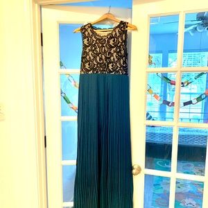 Pinkblush Maternity occasion dress